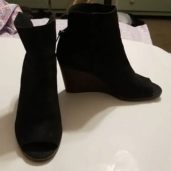 Lucky brand peeptoe booties - Picture 2 of 9
